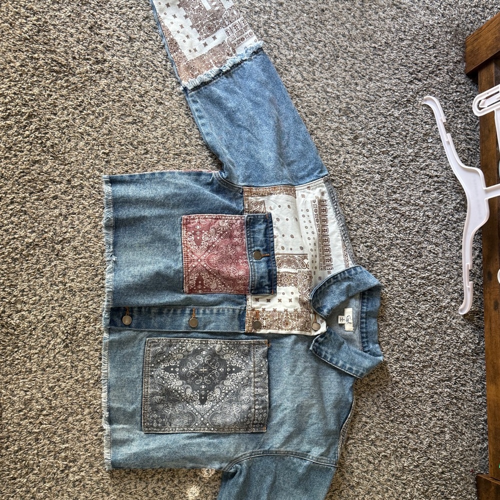 Easel Blue Jean Jacket with Patchwork Design - image 2